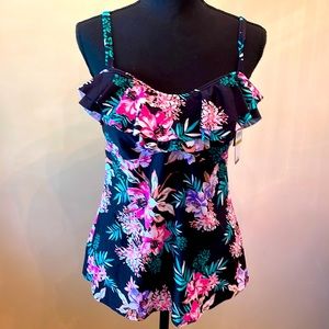 Island Escape tankini floral top. Size 14.